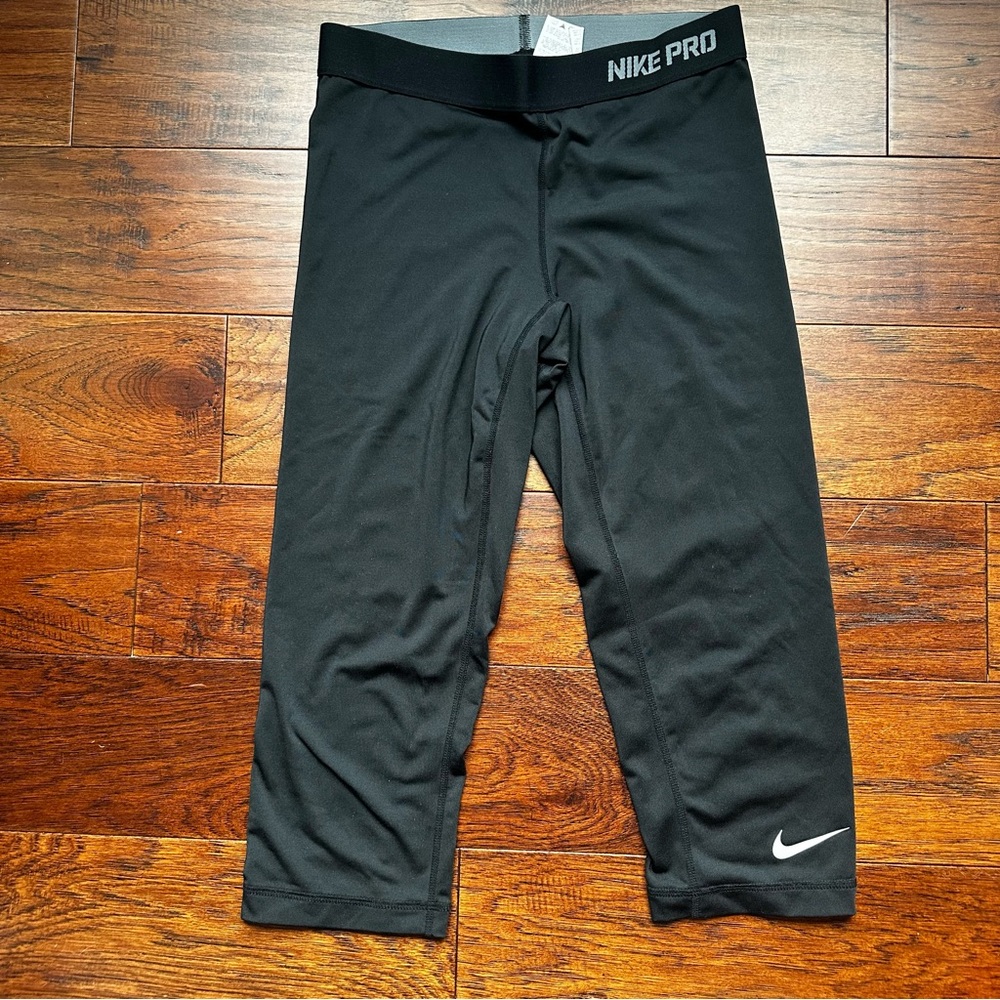 Nike Pro Wonens Black Athletic Leggings
